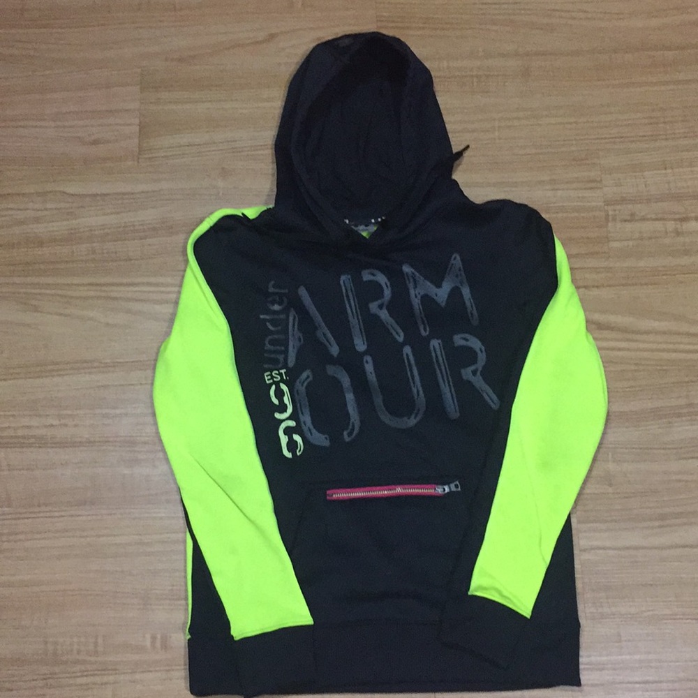 Under Armour sweatshirt